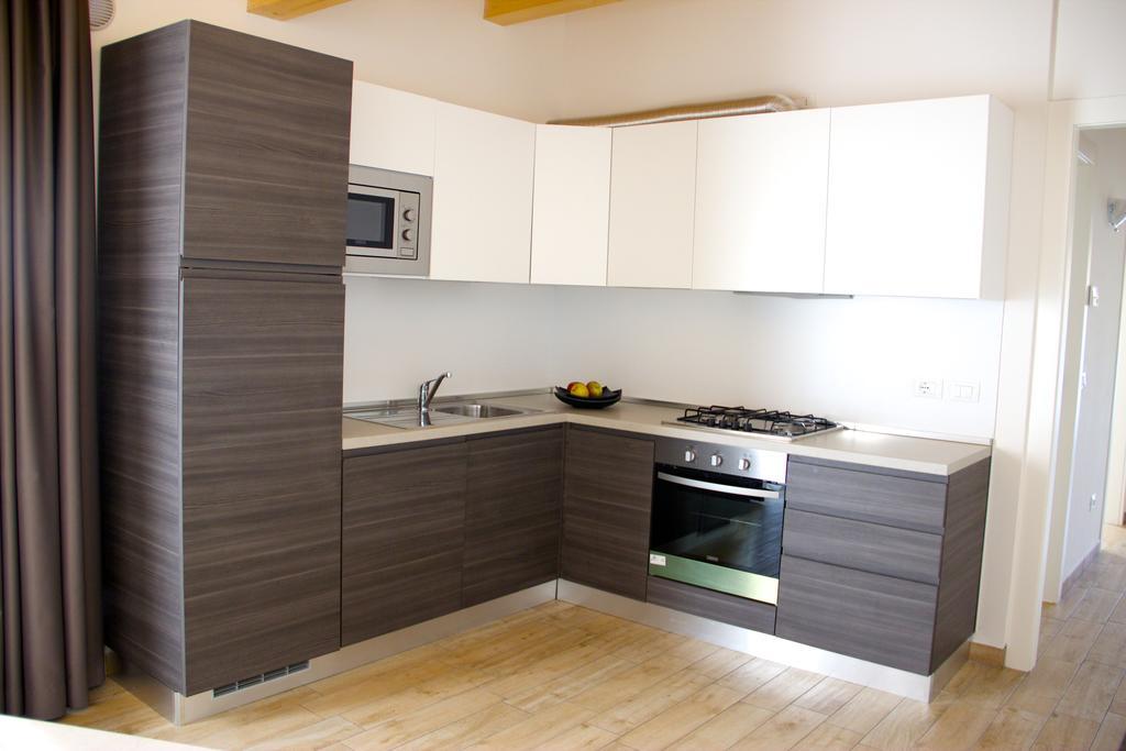 Residence La Perla Каорле Экстерьер фото